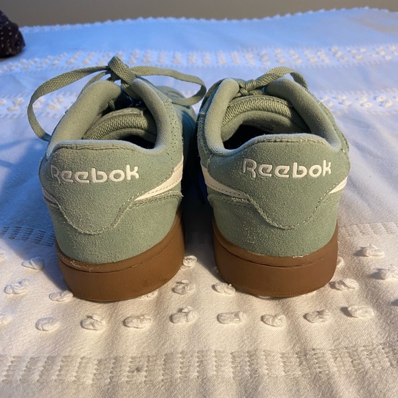 Green Reebok Sneakers - Picture 4 of 10